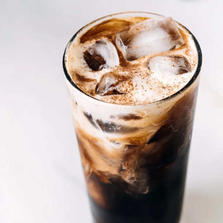 This Proffee Power Blend is a quick, blended iced coffee, ideal for any morning routine.